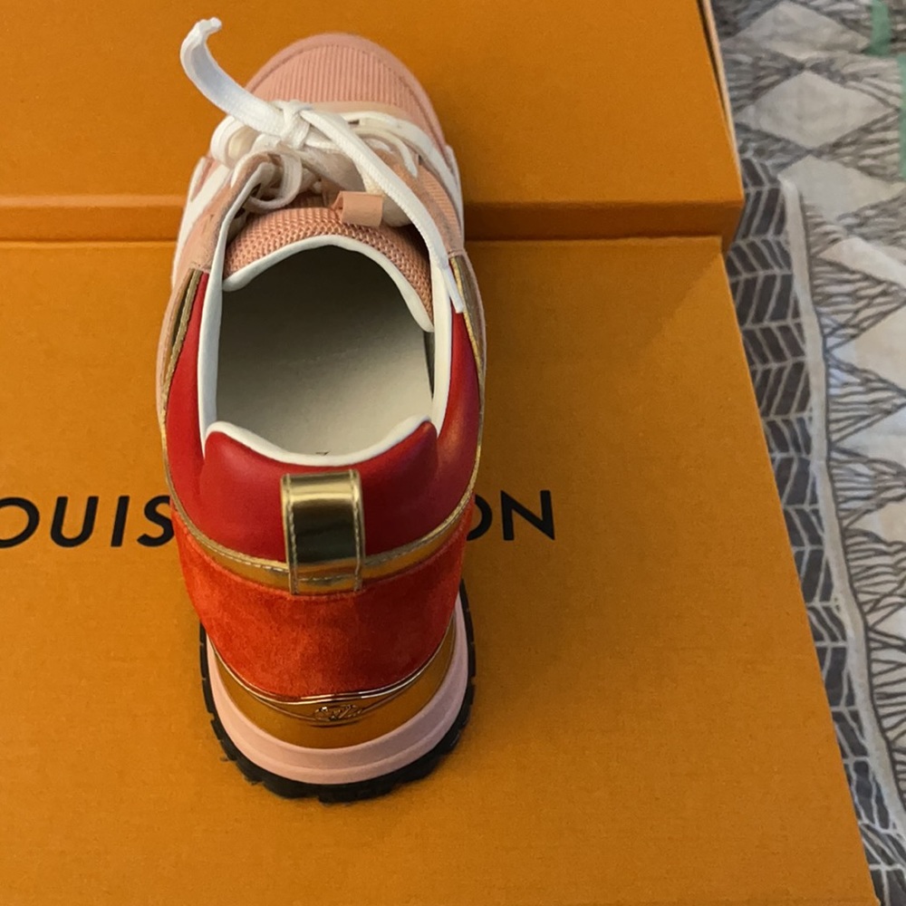 Louis Vuitton, size 39, pink, white, red,gold - Picture 4 of 5